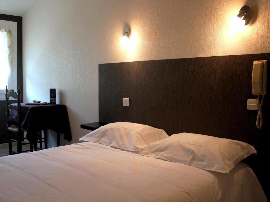 Logis Hotel Les Cimes Argeles-Gazost Bagian luar foto